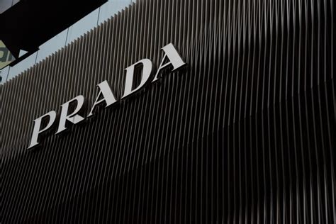 Il gruppo Prada assume 400 persone in Italia: ecco dove .